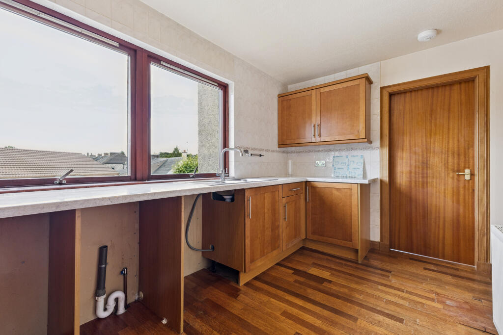 House in Perth - View 5