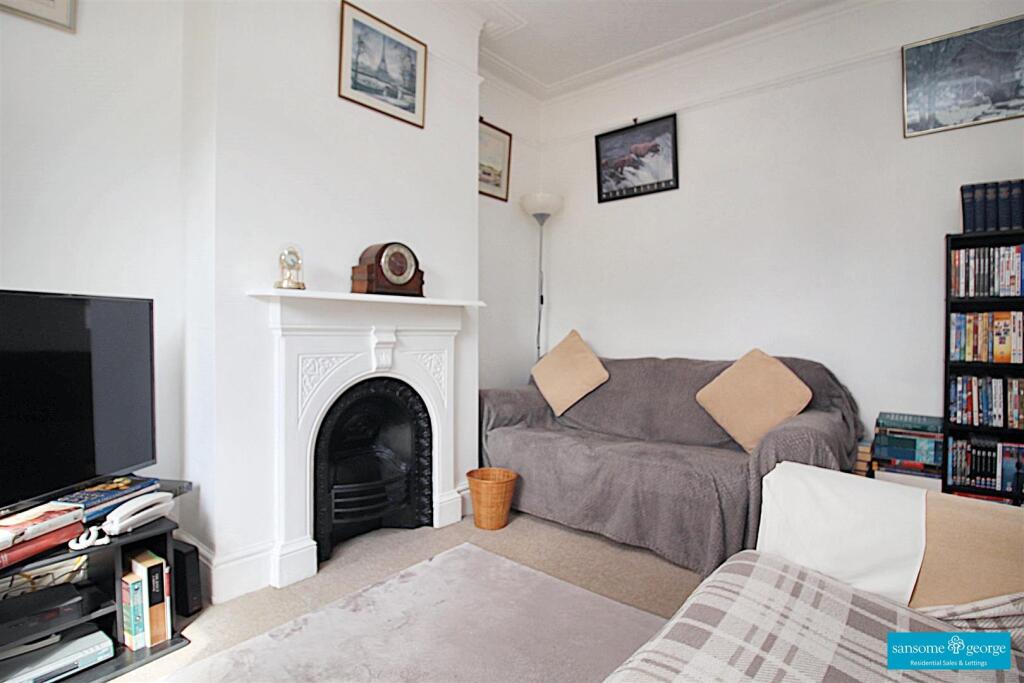 House in Reading - View 4