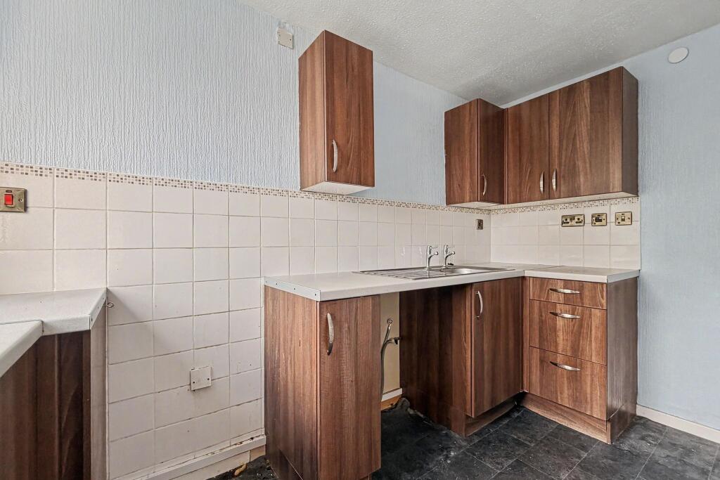 Apartment in Newcastle upon Tyne - View 5
