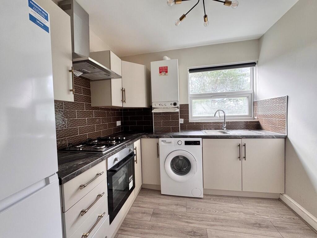 Apartment in London - View 5