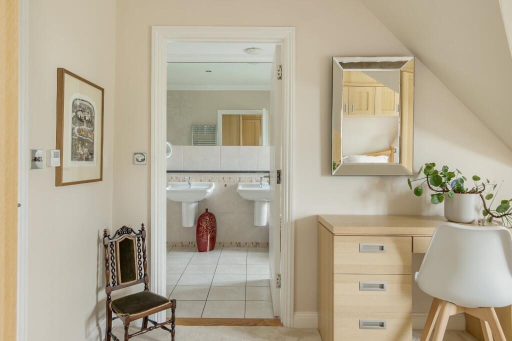 Apartment in Cambridge - More