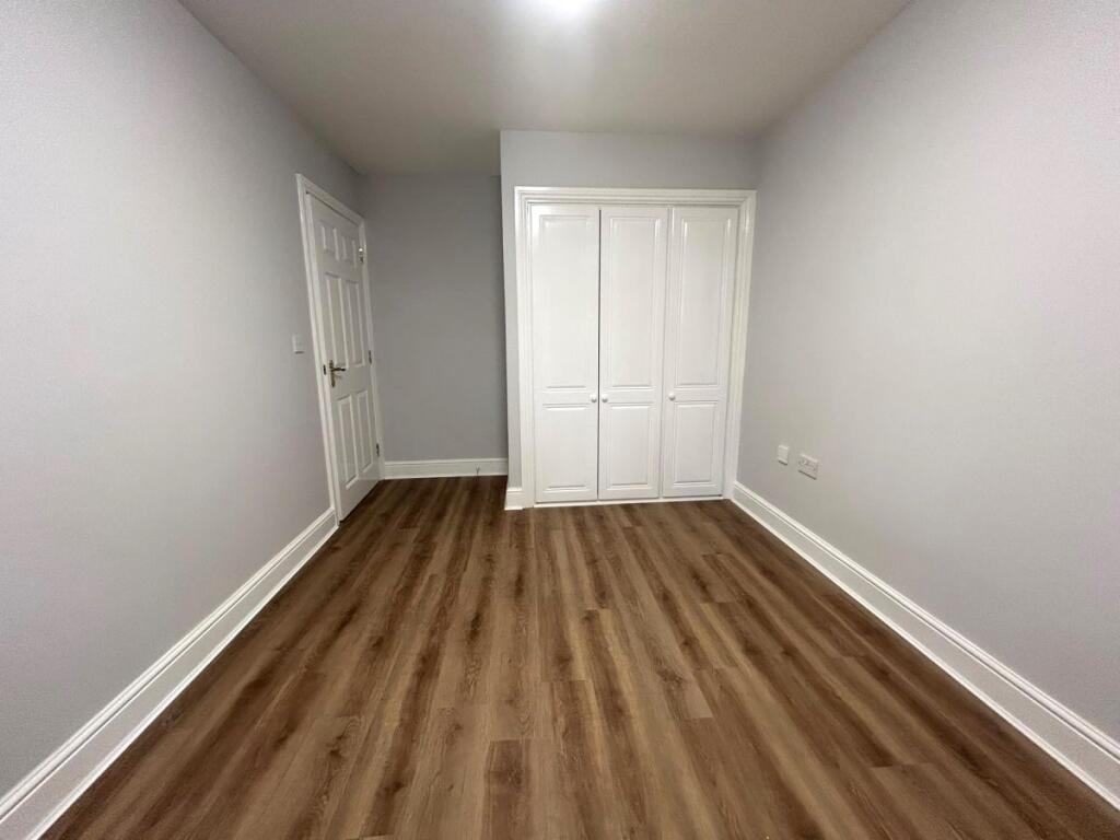 Apartment in Harrow - More