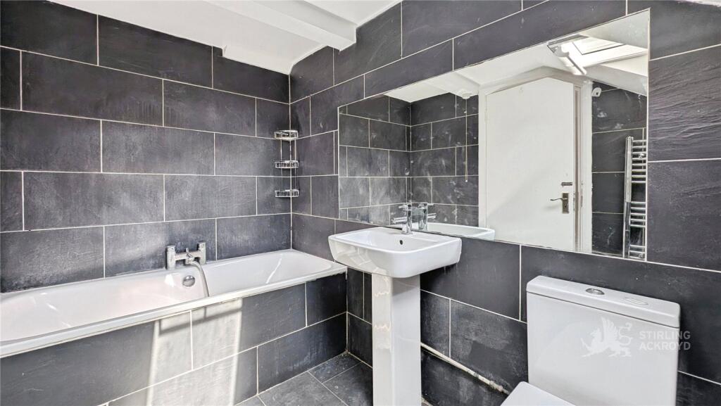 Apartment in Croydon - View 4