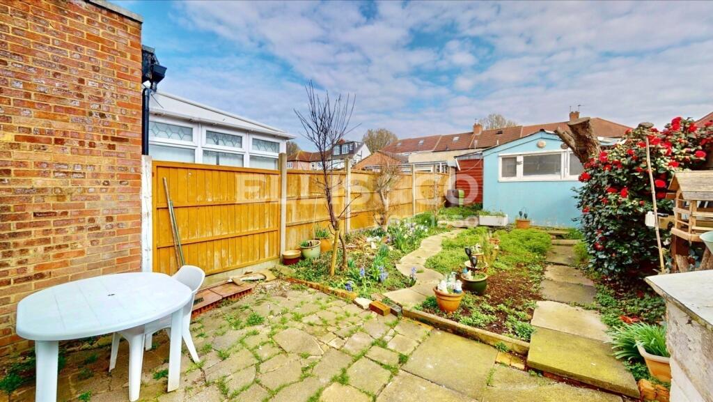Rutland Road, Southall, UB1 photo 4