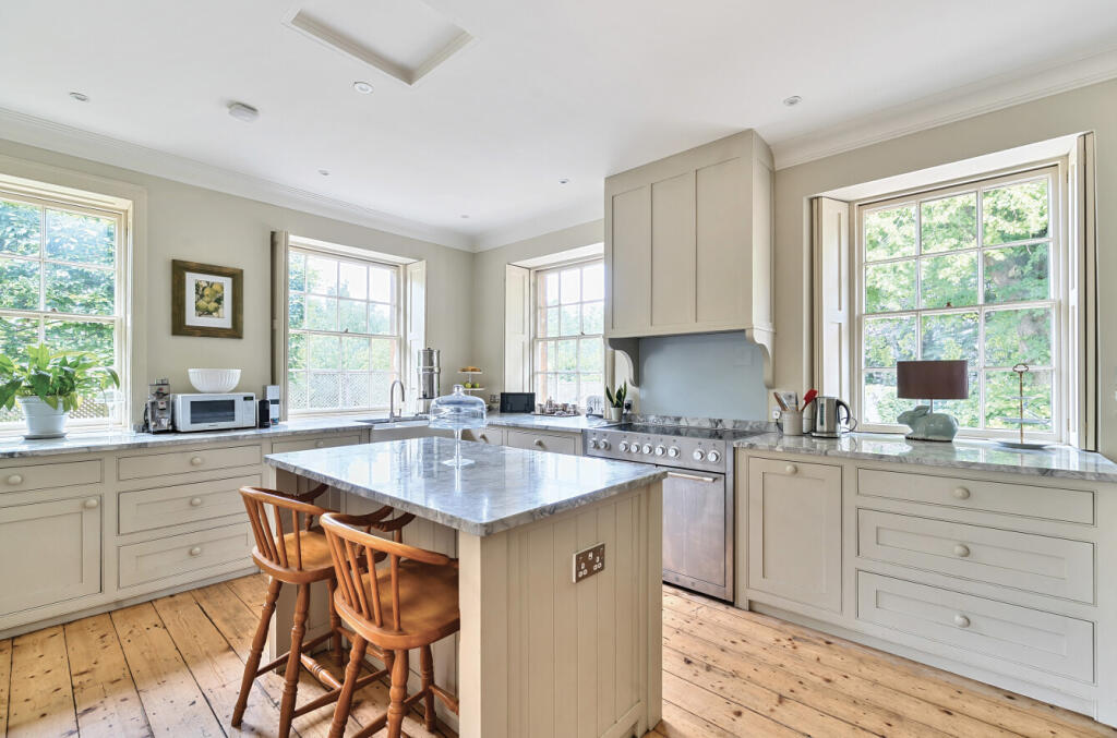 House in Bath - View 5