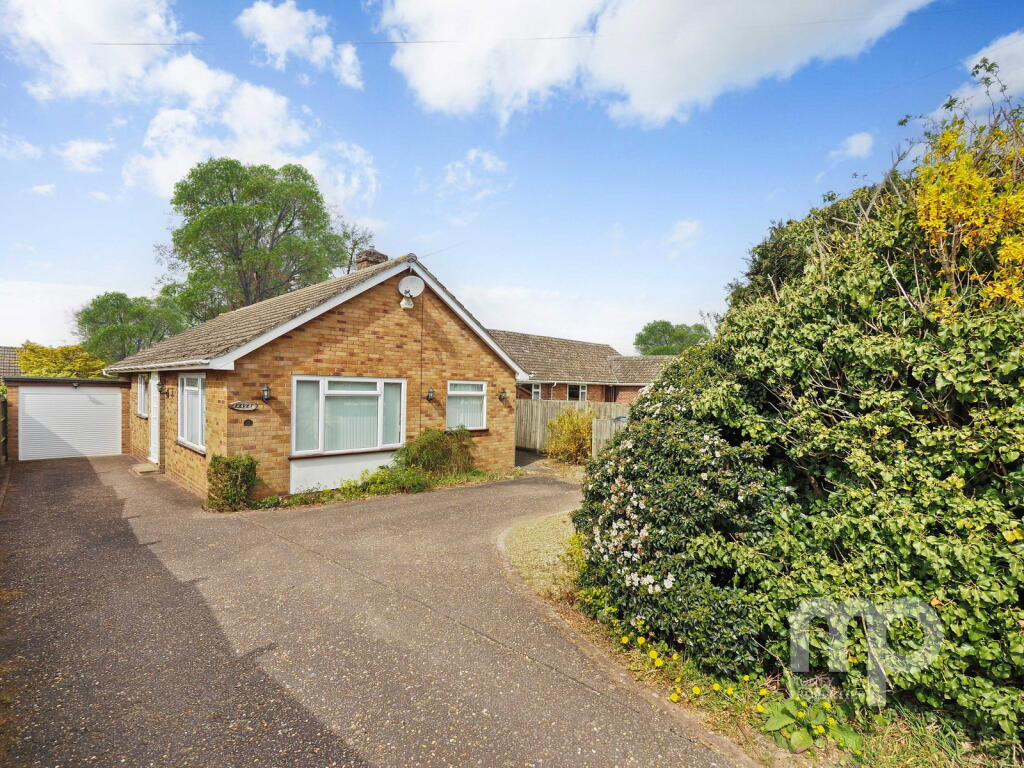 Main image of property: 18 Long Lane, Detached Bungalow in Desirable Area, Mulbarton, Norwich, Norfolk
