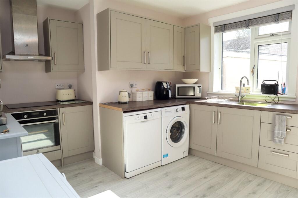 House in Motherwell, South Lanarkshire - View 2