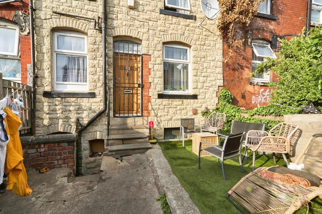 House in Leeds - View 4