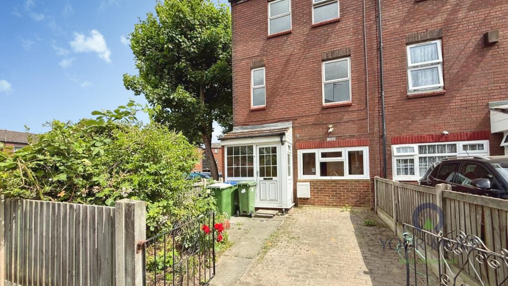 Main image of property: Parkway, Erith, DA18