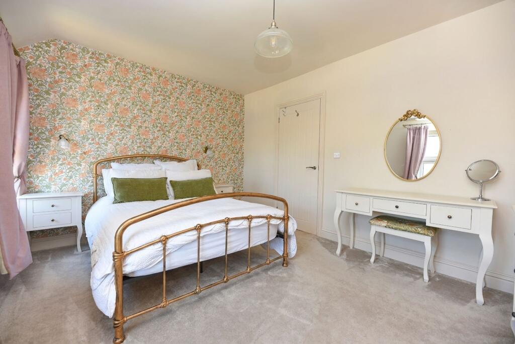 House in Peterborough - View 5