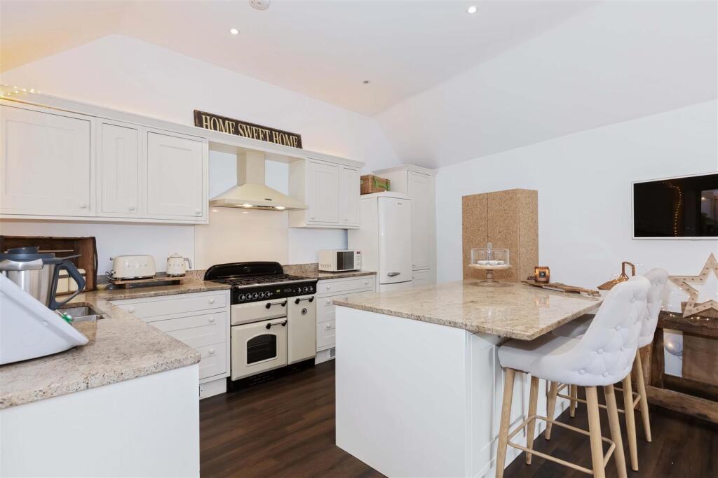 Heene Road, Worthing photo 2