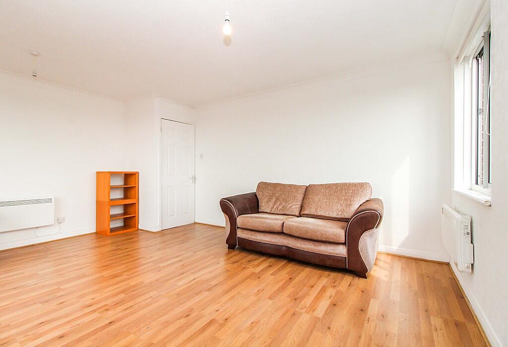 Apartment in London - View 5