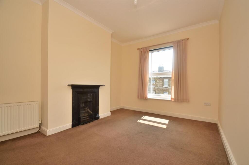 House in Ryde, Oakfield - View 4
