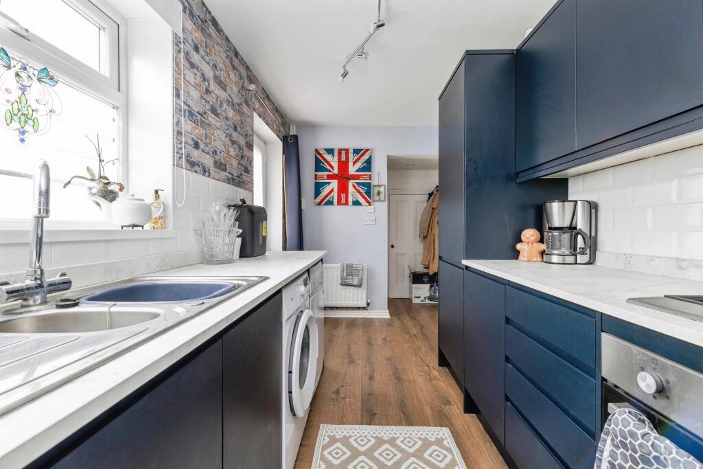 House in Stockton-on-Tees - More