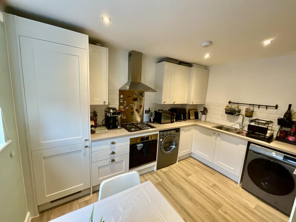 Oates Road, Runcorn, WA7 photo 2