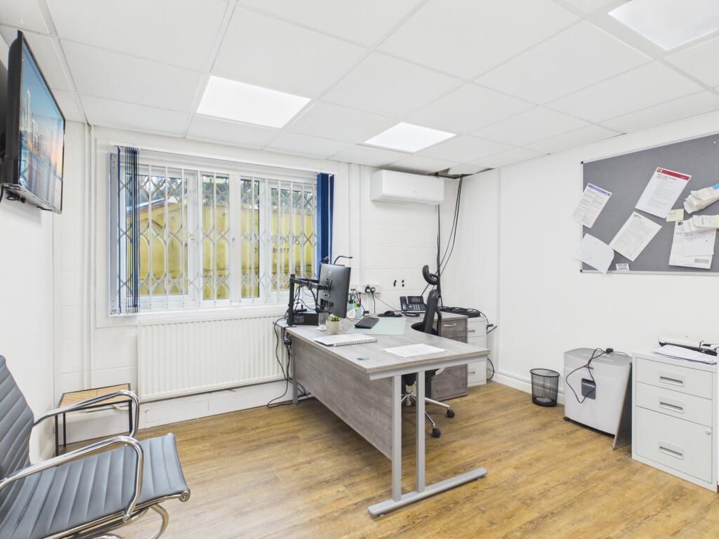 Office 1
