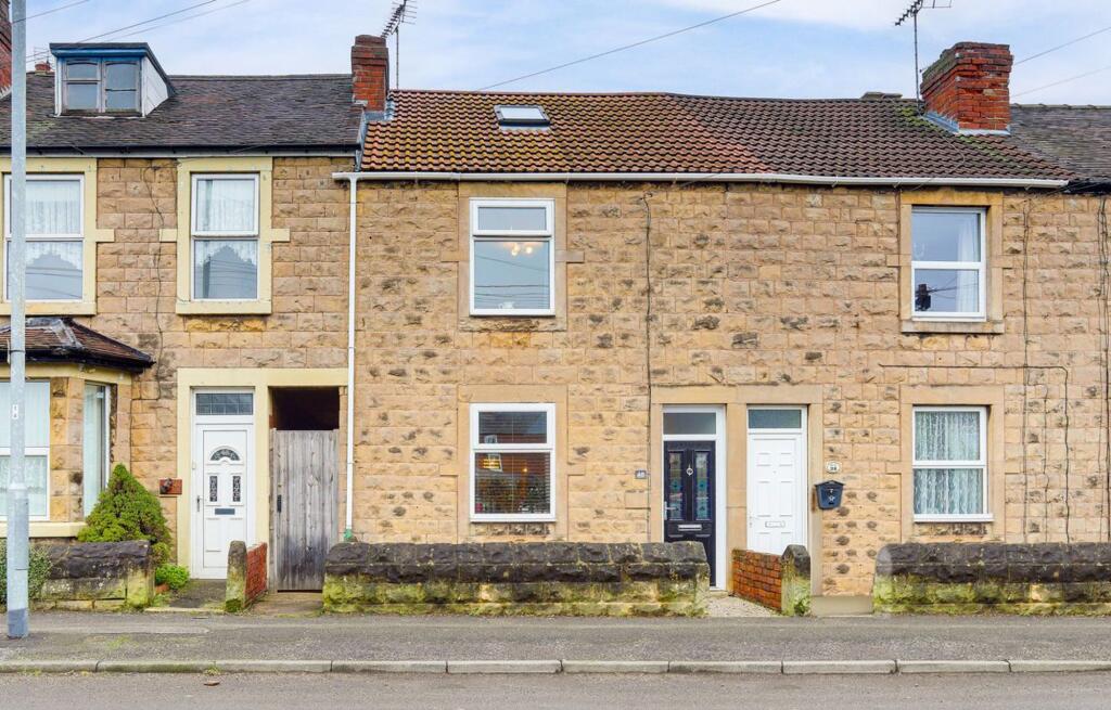 3-bed terraced on Park Hall Road, Mansfield Woodhouse, NG19, £175,000