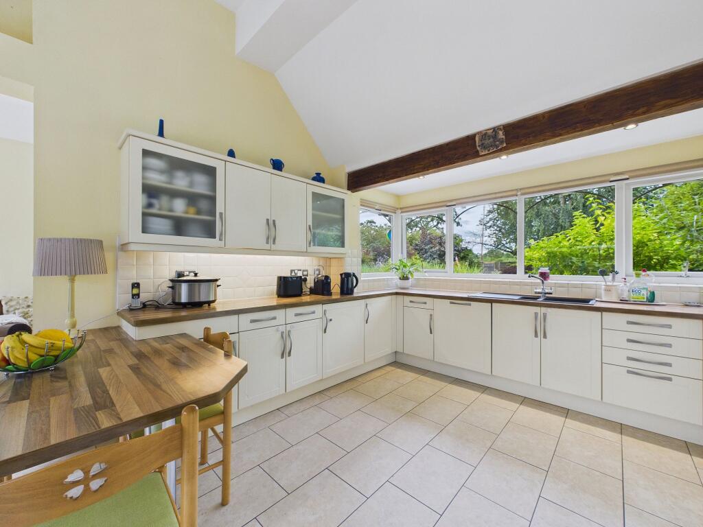 House in Mollington - View 4