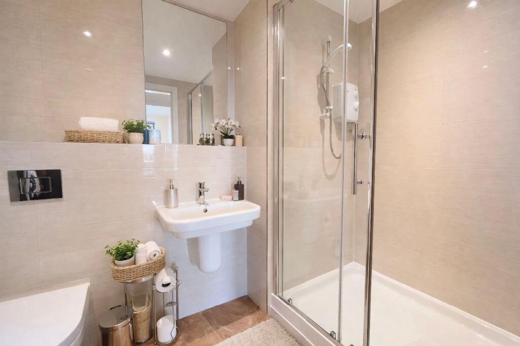Apartment in Sheffield, South Yorkshire - View 5