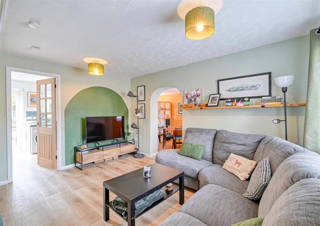 24 Wardle Close, Bridgnorth photo 4