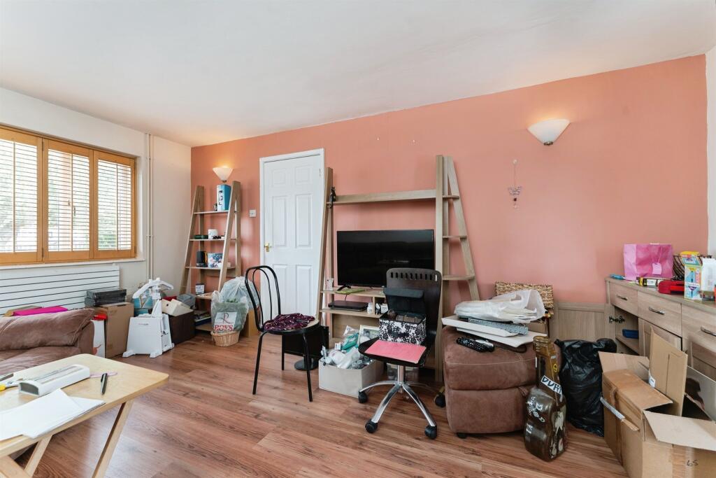 House in Ipswich - View 4