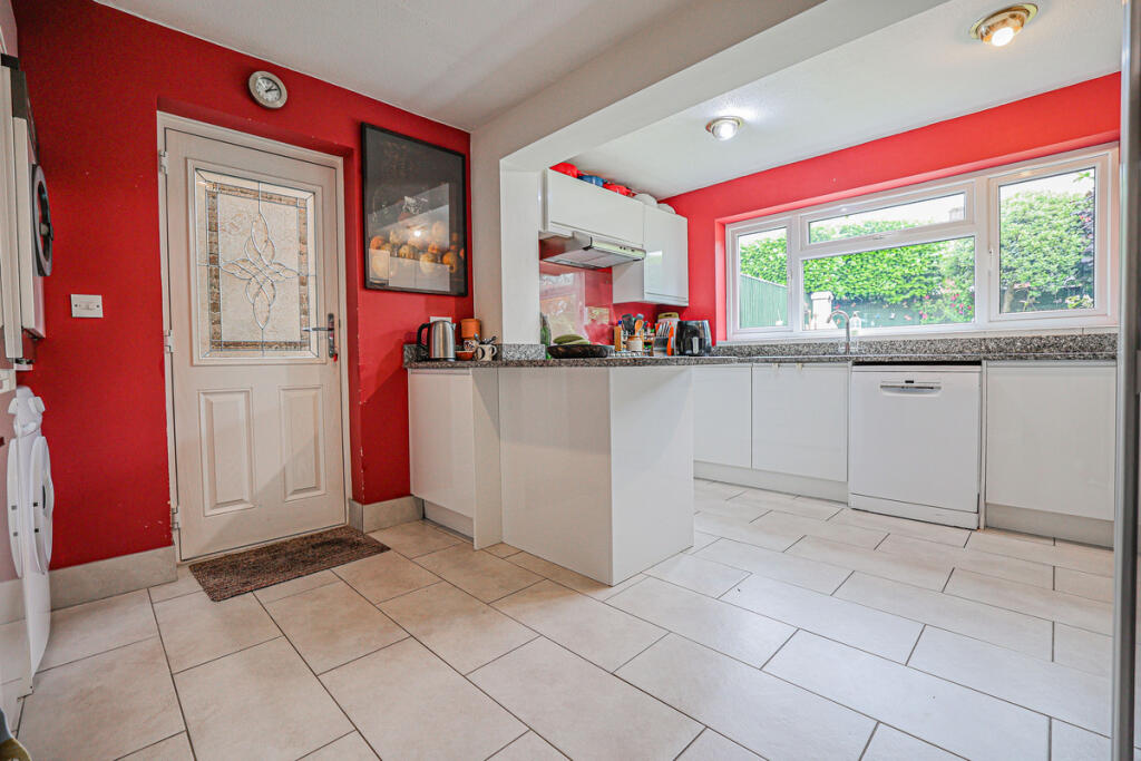 House in Dacorum, Apsley - View 4