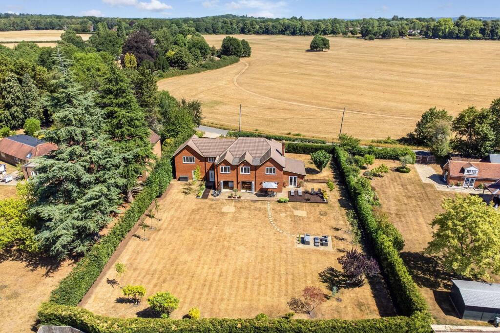 House in Maidenhead, Pinkneys Green - View 5