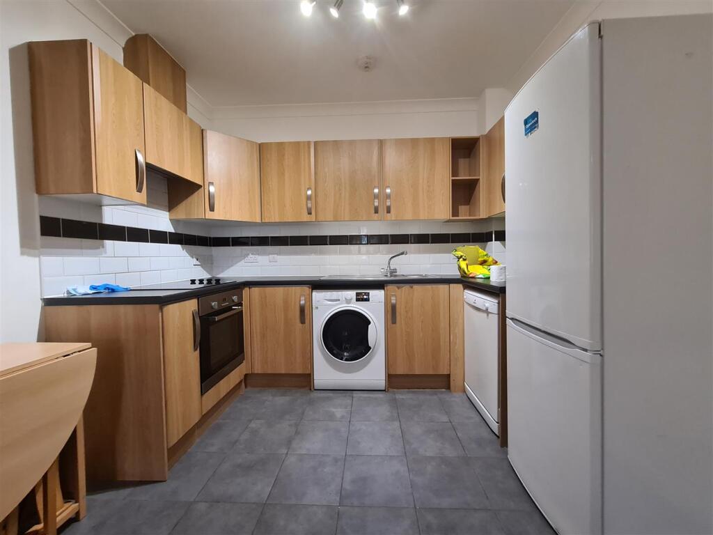 Main image of property: 52a Fletton Avenue, Peterborough