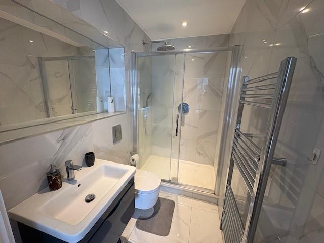 Apartment in Watford - More
