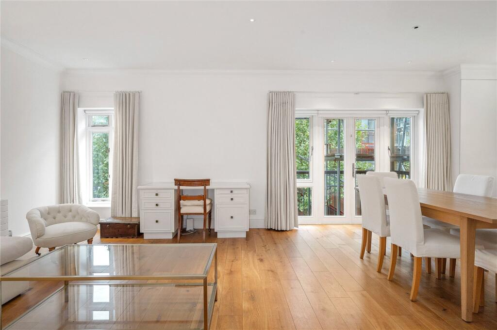 Main image of property: Folgate Street, London, E1