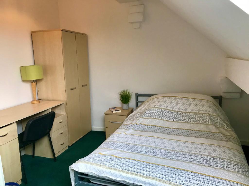 1 bedroom house for rent