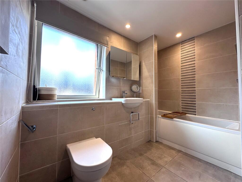 Apartment in Birmingham - View 5