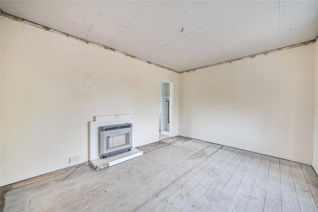 Woodside, West Horsley, Surrey, KT24 photo 4