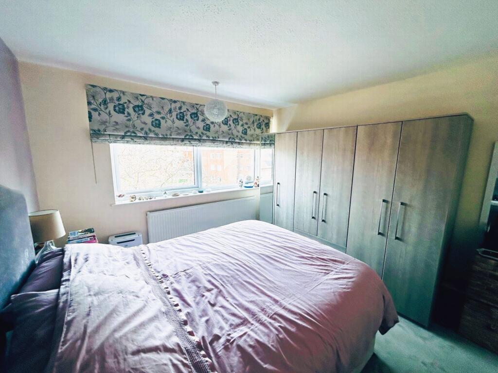 Apartment in East Suffolk, Felixstowe - More