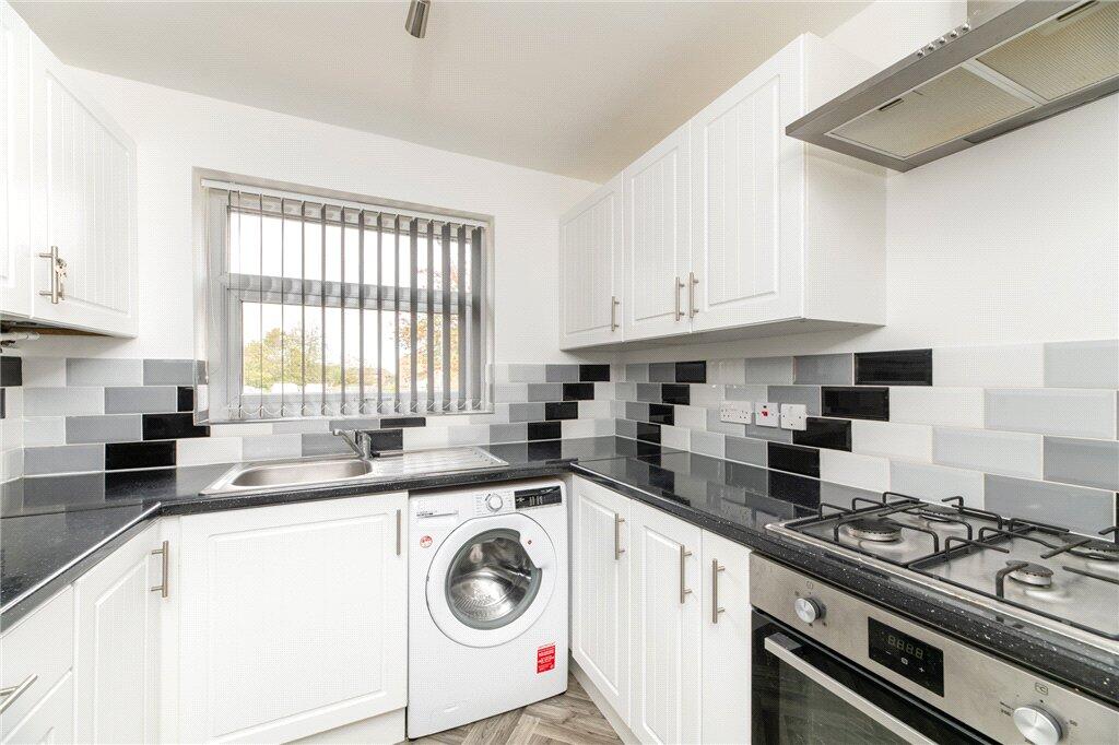 House in Leeds, Morley - More