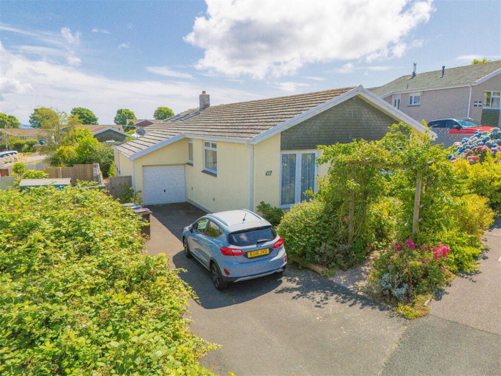3-bed bungalow on Portbyhan Road, Looe, £400,000