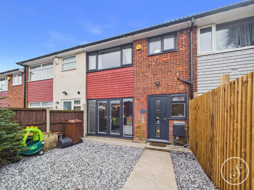 3-bed house on Nettleton Court, Leeds,, £235,000