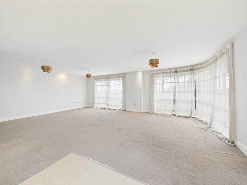 Apartment in Brighton - More