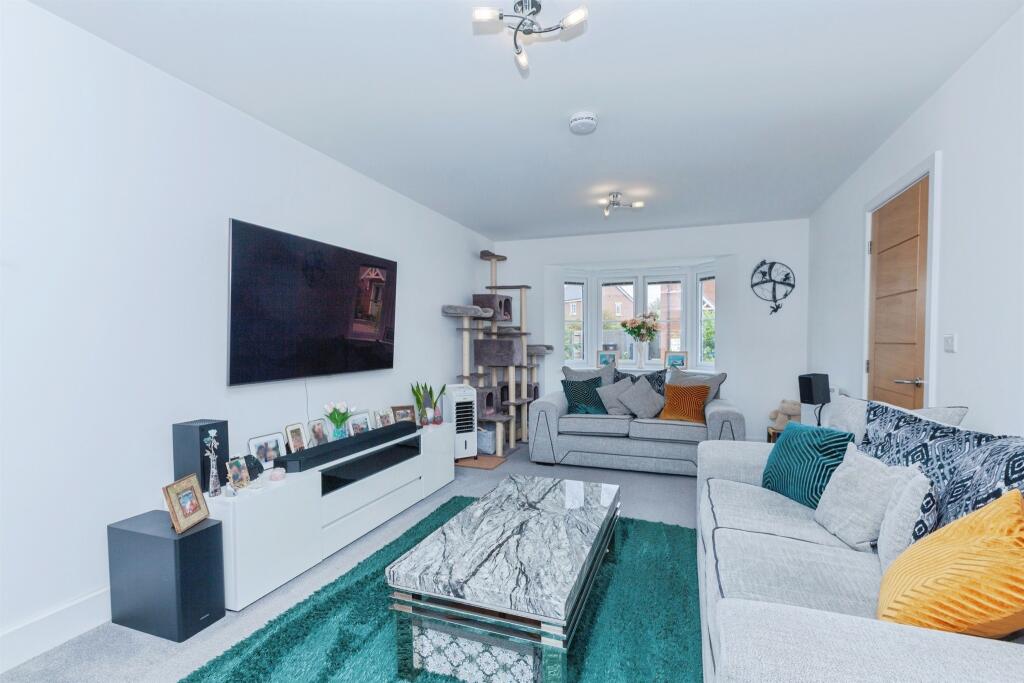 House in Leicester - More