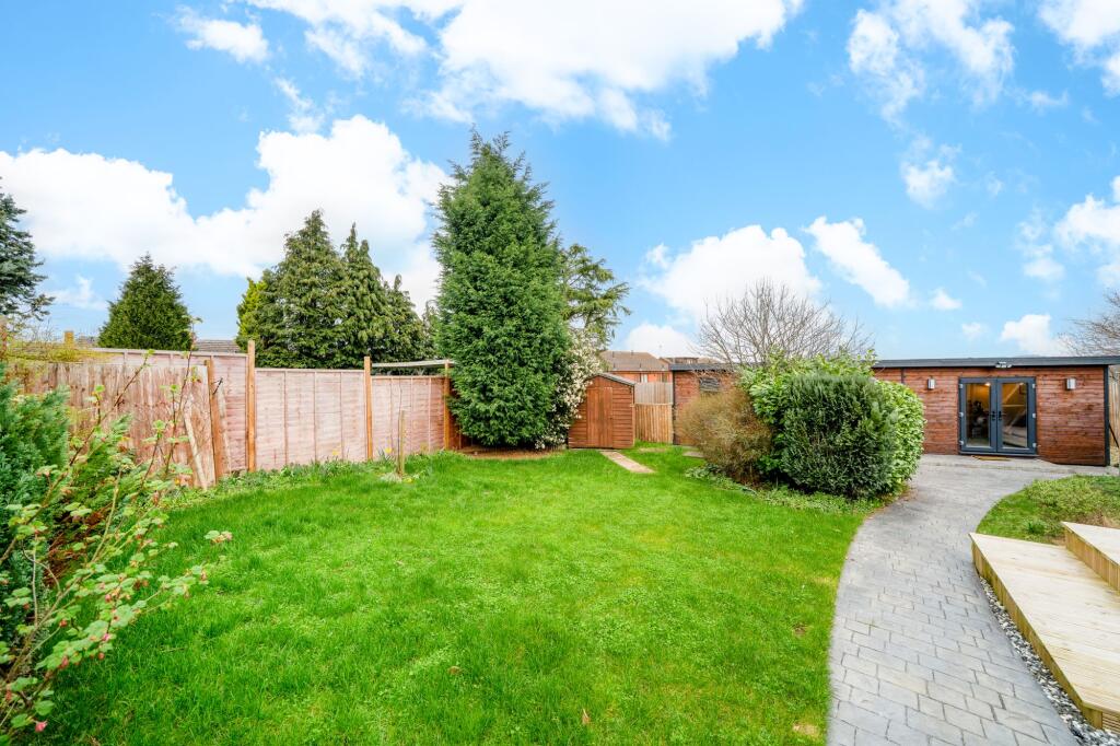 Gaymore Road, Cookley, DY10 photo 2