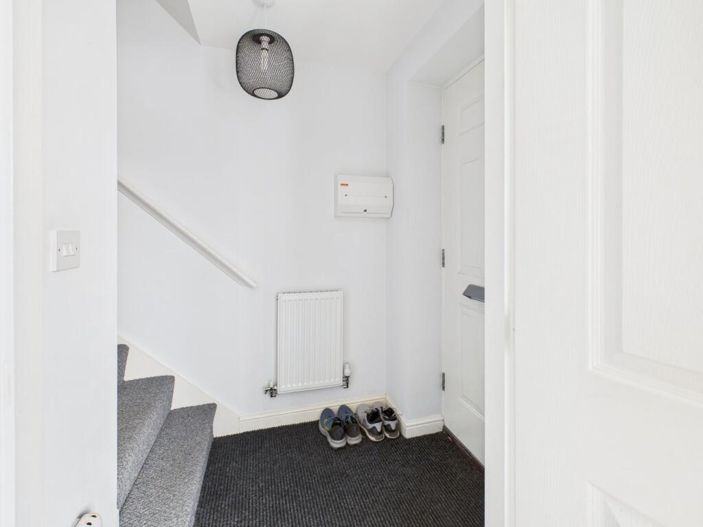 Griffin Road, New Ollerton, Newark, NG22 photo 2