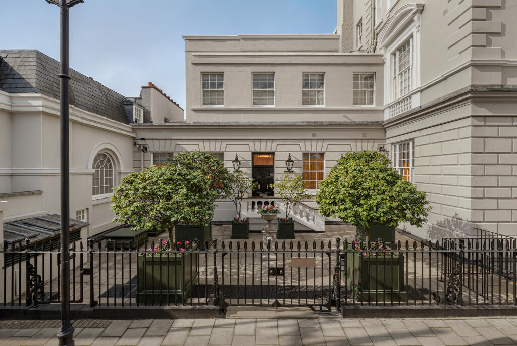 Main image of property: 2 Lowndes Place, London, SW1X