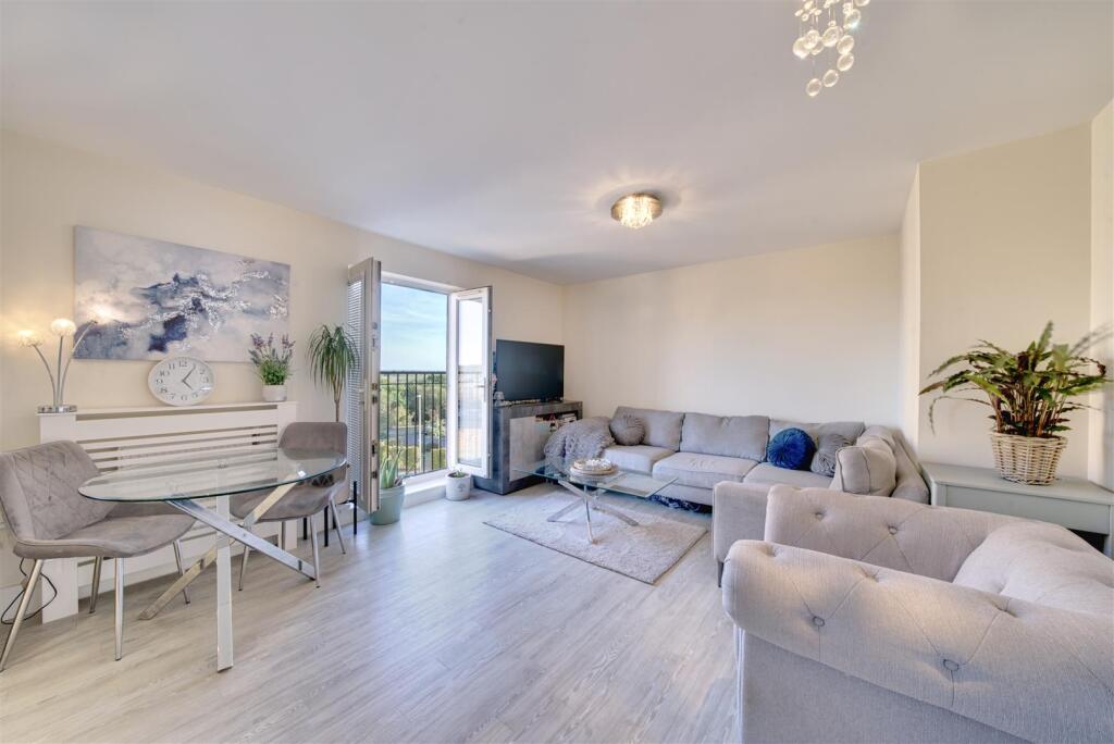 Apartment in London - View 3