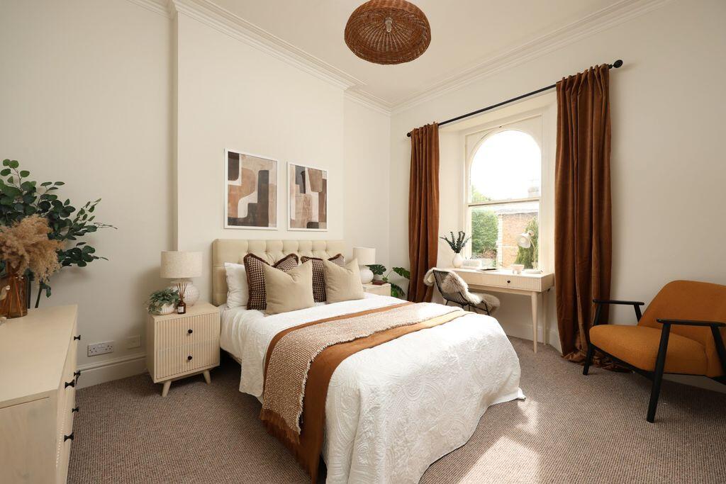Apartment in Bristol, Clifton - View 4