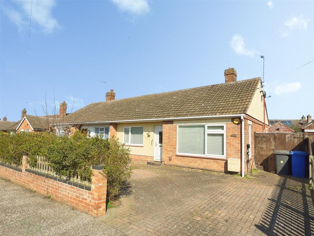 Main image of property: Dixon Drive, Oulton Broad, Lowestoft, Suffolk, NR33