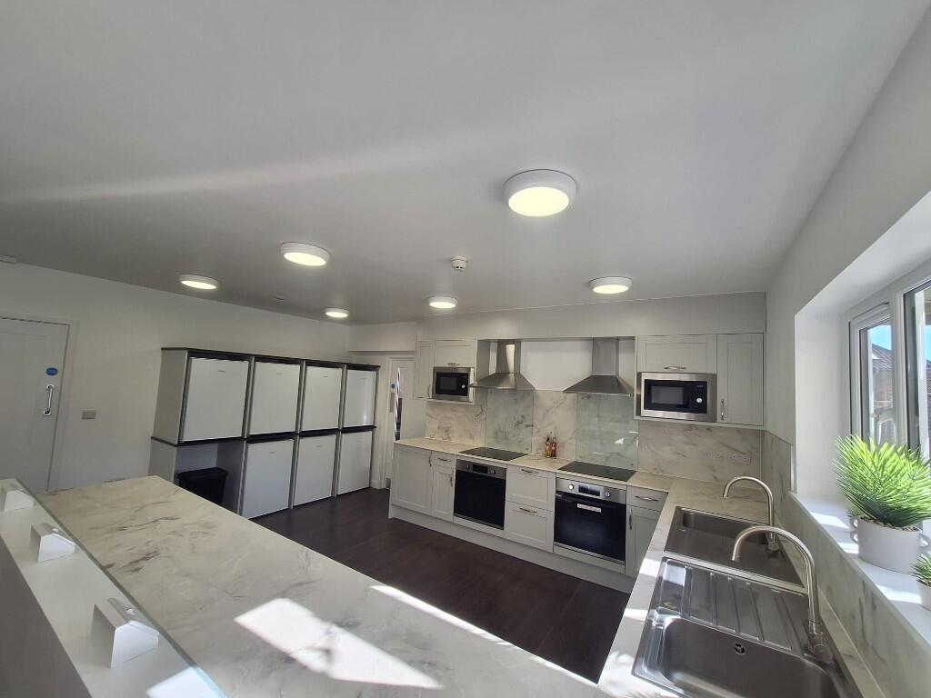 Additional image 12 of St Michaels Avenue, Yeovil