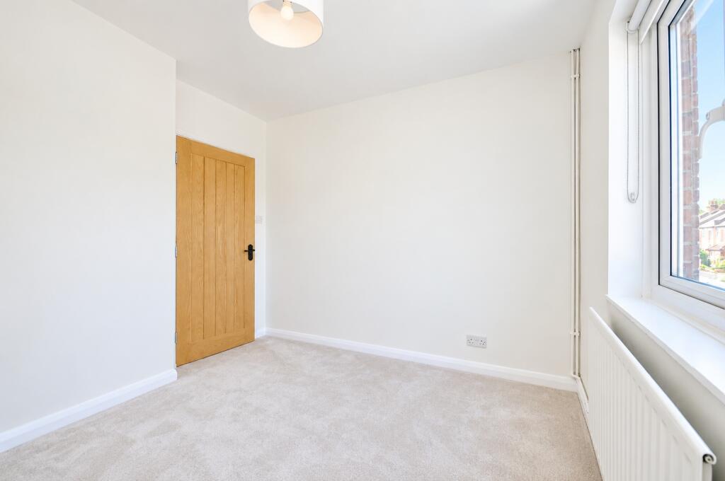 House in London - View 5