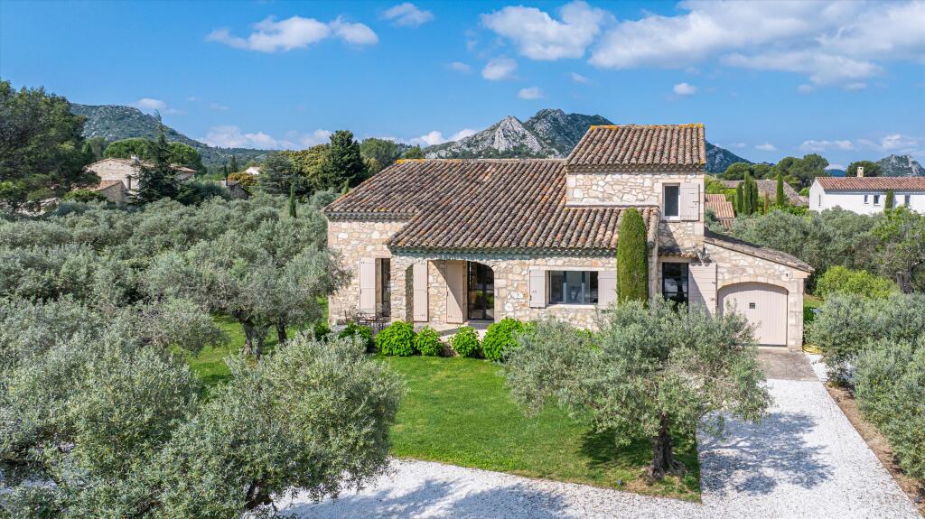 Main image of property: Provence-Alps-Cote d`Azur, Bouches-du-Rhône, Eygalières