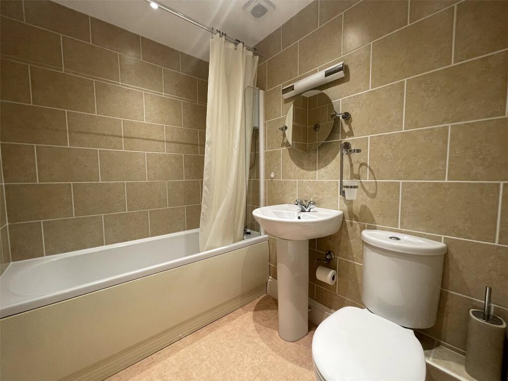 Apartment in North Devon, Barnstaple - View 4