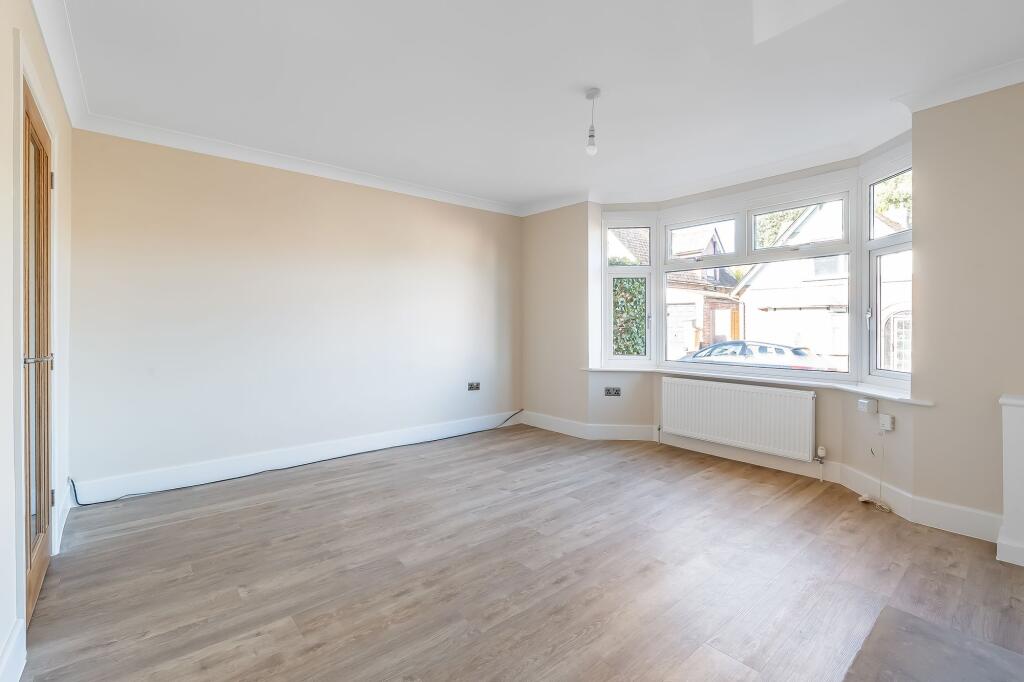 House in Tunbridge Wells, Romford, Pembury - View 5